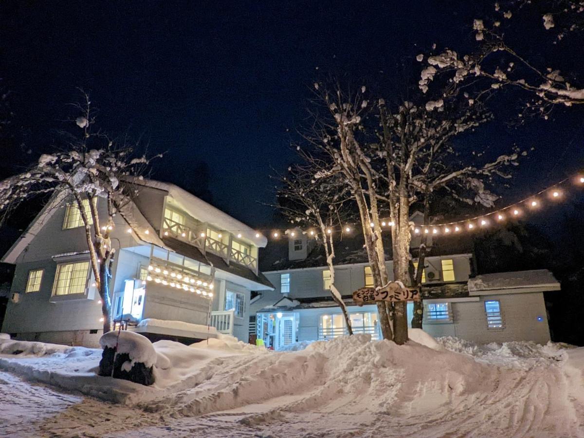 Villa モンブラン白馬ファミリア バケーションハウス Hakuba Esterno foto